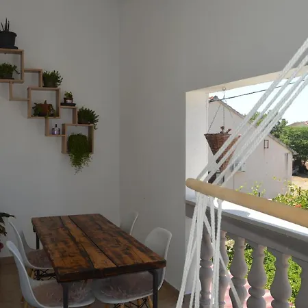 Apartment Apartman Iso *